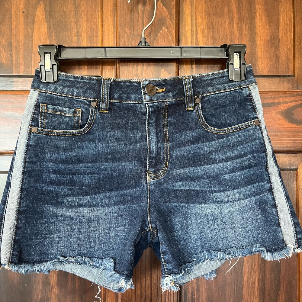Cabi Dark Blue Jean Shorts with Frayed Hem